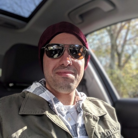 Profile Picture of Benjamin Grabkowitz (@profet23) on Poshmark