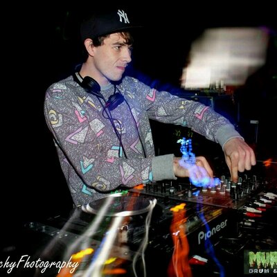 Profile Picture of James Wisby (@dj_wizzbee_tko) on Twitter