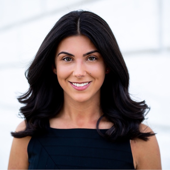 Profile Picture of Gabriela Grimaldi (@g_grimaldi) on Poshmark
