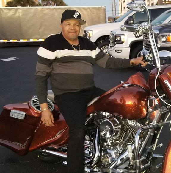 Profile Picture of Corey Boose (@boosecorey) on Poshmark