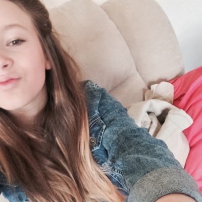 Profile Picture of Isabel Gibbons (@izzy_gibbons) on Twitter