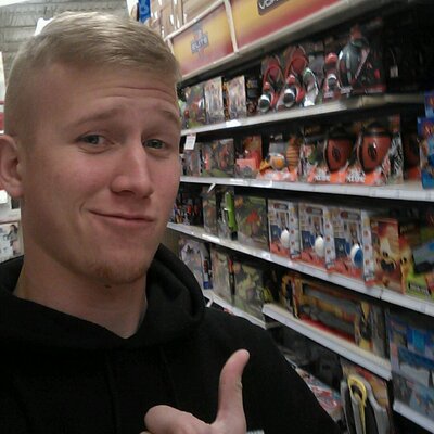 Profile Picture of Sean Nicely (@DelthisSol93) on Twitter