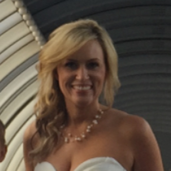 Profile Picture of Mary ann Angerman (@marti1971) on Poshmark