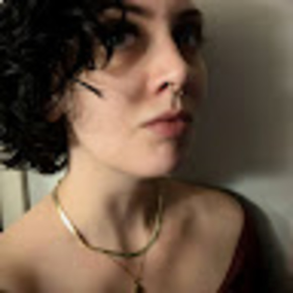 Profile Picture of Hannah clare Jellen (@h_jellen) on Poshmark