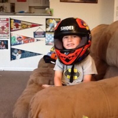 Profile Picture of John Scherer (@johnnygimp18) on Twitter