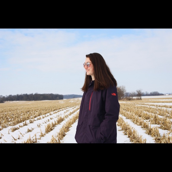 Profile Picture of Nicole Cochems (@nicolecoch) on Poshmark