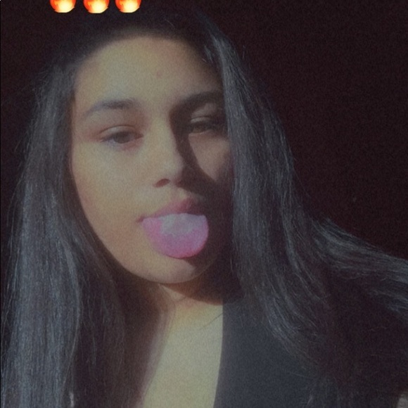 Profile Picture of Jaliyah Warrack (@jaliyah_warrack) on Poshmark
