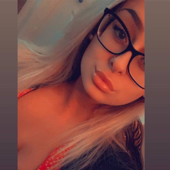 Profile Picture of Marina Panebianco (@marina9827) on Poshmark