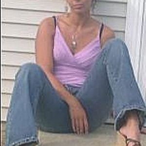 Profile Picture of Rachell Clark (@rachrenee79) on Myspace