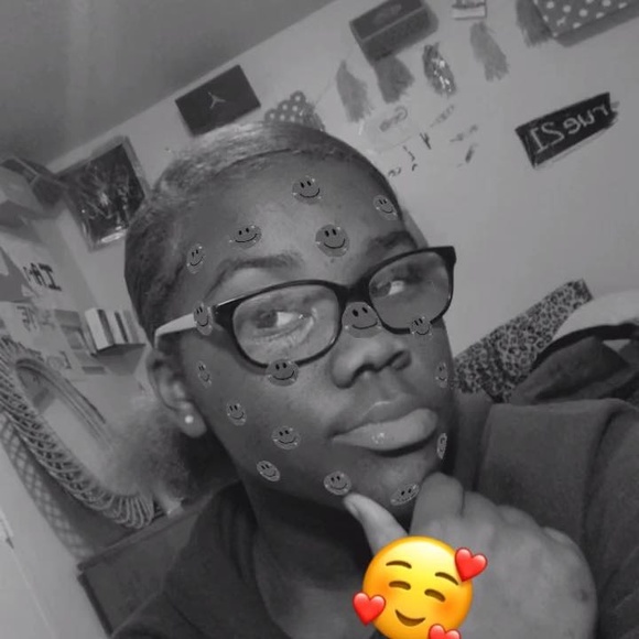 Profile Picture of Danesha Boydston (@danesha80948) on Poshmark