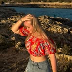 Profile Picture of Lucy Chamberlain (@lucy.chamberlain.5872) on Facebook