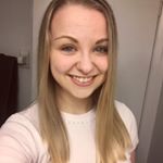 Profile Picture of Danielle MacNeil (@daniellemacneil) on Instagram