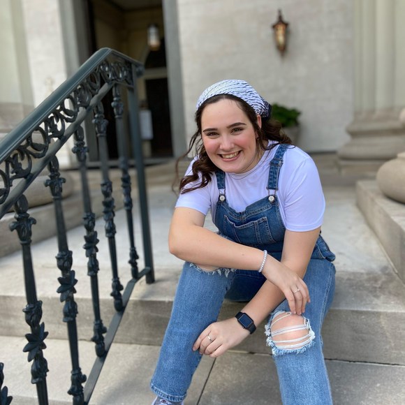 Profile Picture of Josie Walls (@josiewalls) on Poshmark