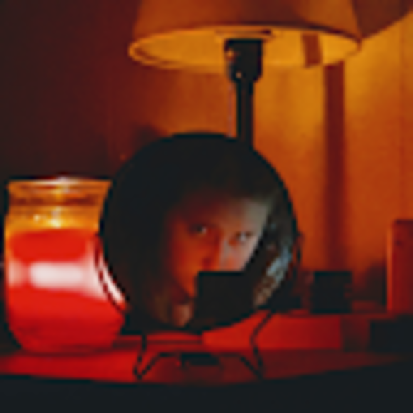 Profile Picture of Ellie Simpson (@elliesimpson488) on Poshmark