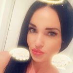 Profile Picture of Clare (@clareporter21) on Instagram