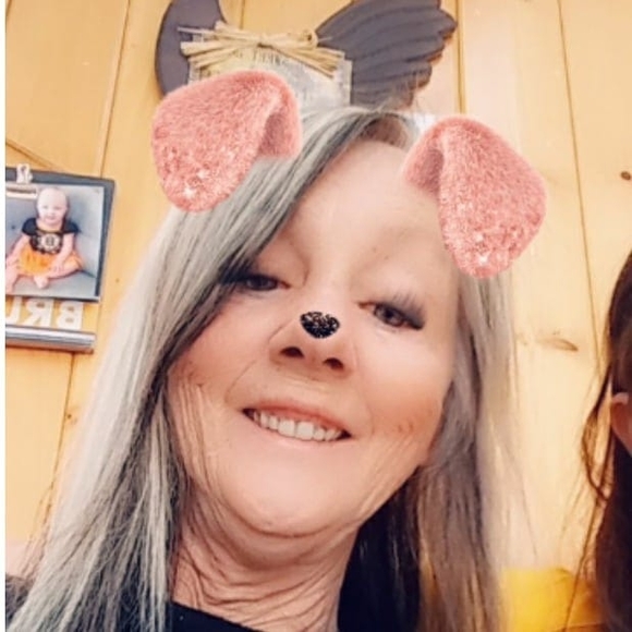 Profile Picture of Cindy Mcteague (@cindymcteague) on Poshmark