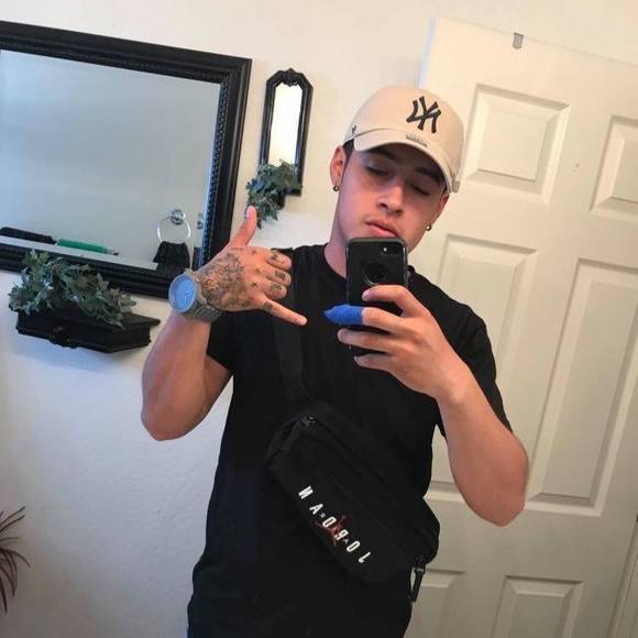 Profile Picture of Mike Zavala (@mikezavala19) on Poshmark