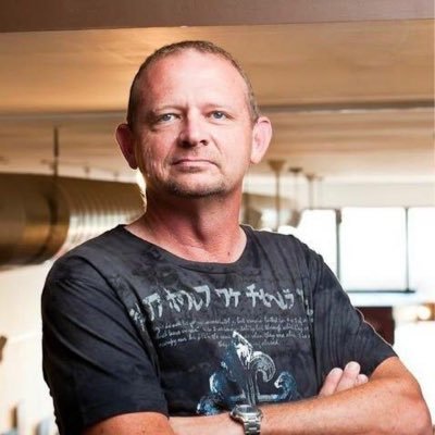 Profile Picture of Mark Sewell Hypnotist (@StrategicLR) on Twitter