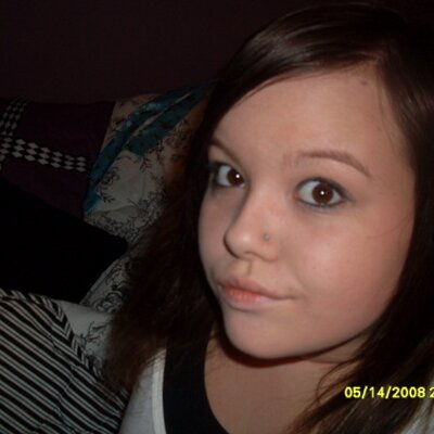 Profile Picture of Haley Brooke Bee (@CoUnTrY_gUrL46) on Twitter