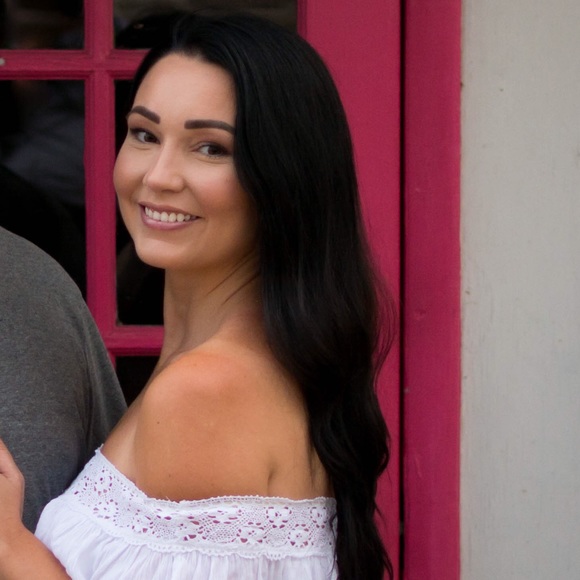 Profile Picture of Amber Fredell (@afredell929) on Poshmark