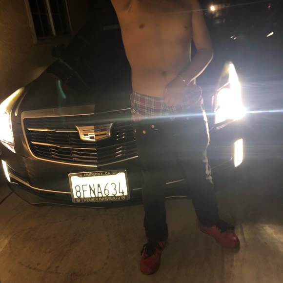 Profile Picture of David Vicente (@david14420) on Poshmark