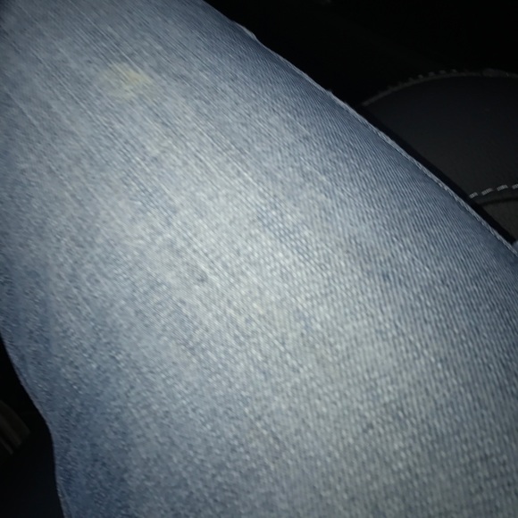 Profile Picture of Jonathan Vela (@jonathan1913) on Poshmark