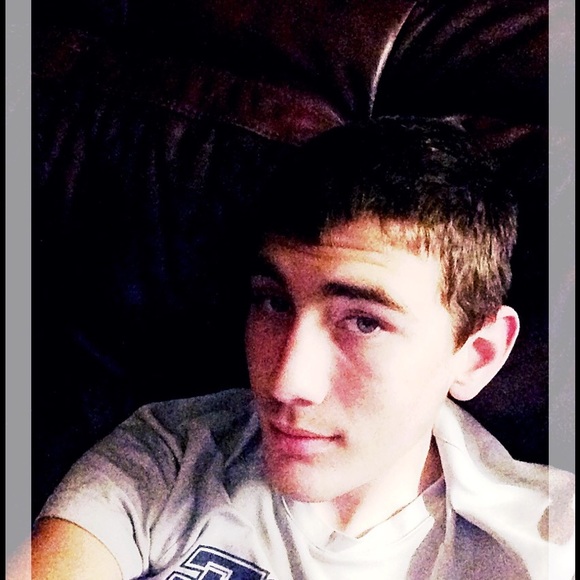 Profile Picture of Brenden Daugharty (@batd0g) on Poshmark