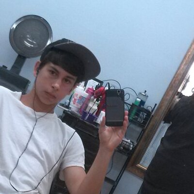 Profile Picture of Matthew Borella (@BorellaBorella) on Twitter