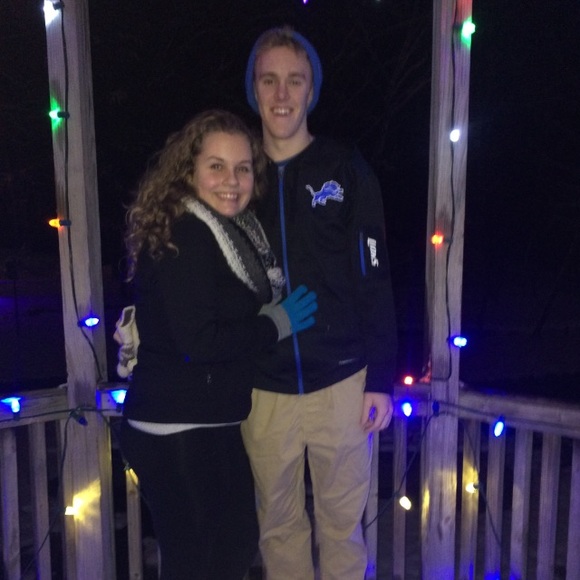 Profile Picture of Emily Studinski (@emilystudinski) on Poshmark