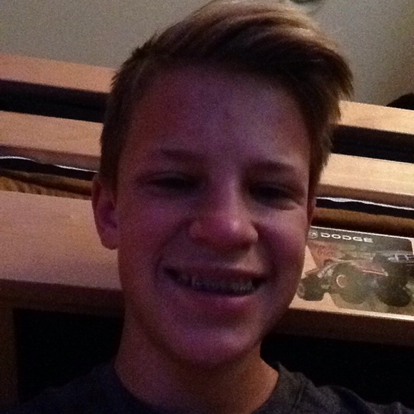 Profile Picture of Ayden Barcellos (@20_ayden) on Poshmark
