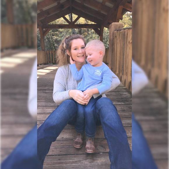 Profile Picture of Macie Mccannon (@mccannonmacie) on Poshmark