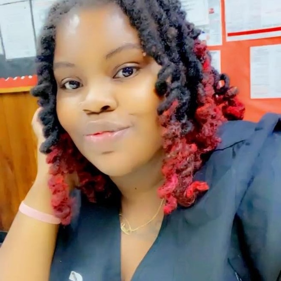 Profile Picture of Twaneisha Mcnairr (@ladyblocca) on Poshmark