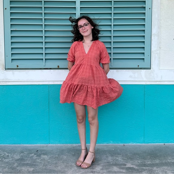 Profile Picture of Leah Cockerham (@lcockerham2241) on Poshmark