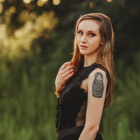 Profile Picture of Jenny Breheny (@jennybreheny) on Poshmark