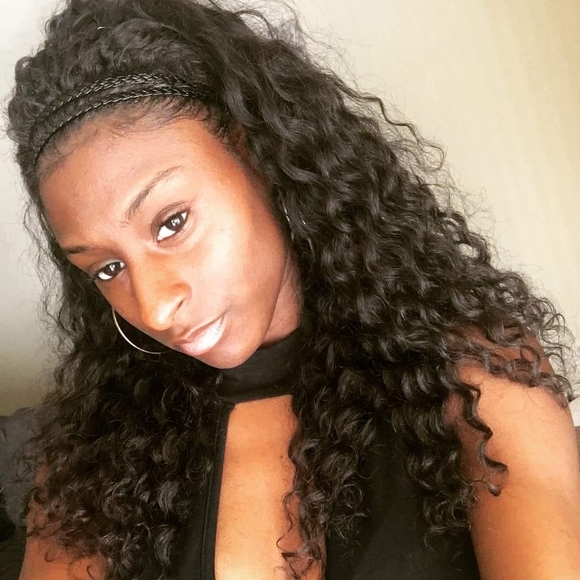 Profile Picture of Bianca Johnson (@missbenicoa) on Poshmark