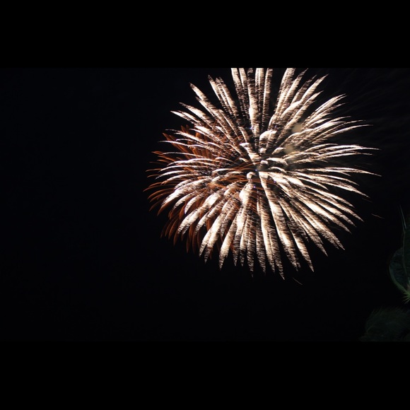 Kathy Martinez - Poshmark Profile Picture of Kathy Martinez (@cayoliving) on Poshmark