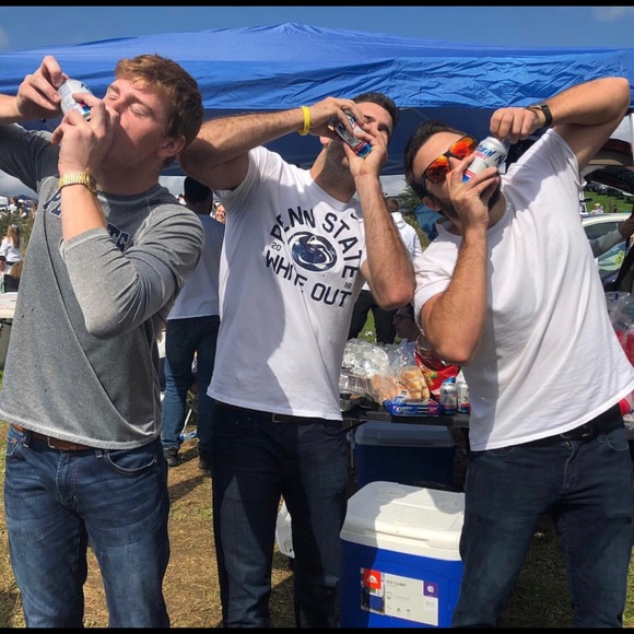 Profile Picture of Marcus Bartlett (@marcus_bartlett) on Poshmark