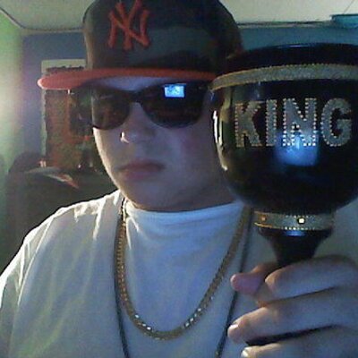 Profile Picture of Drake Lowthers (@DRIZZY52) on Twitter