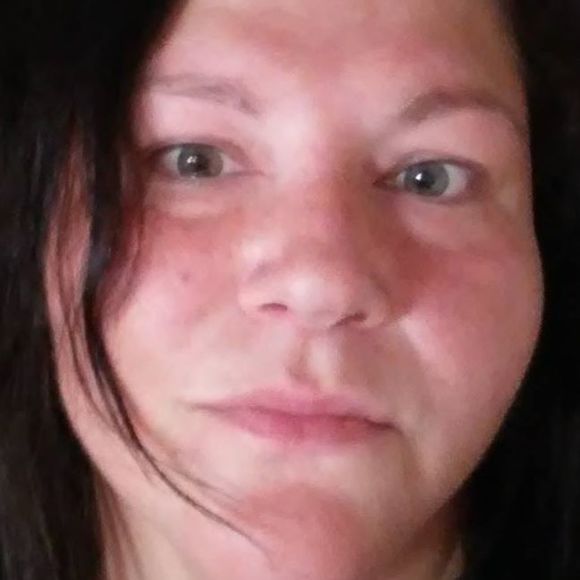 Profile Picture of Mary Joyce (@maryjoyce738) on Poshmark