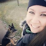 Profile Picture of Lea Hanson (@dj_mmmbop) on Instagram