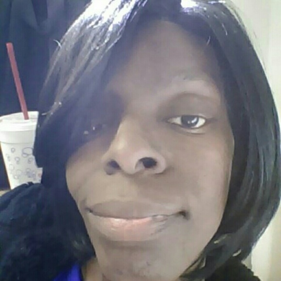 Profile Picture of Kizzy Wilson (@queen_kiza84) on Poshmark