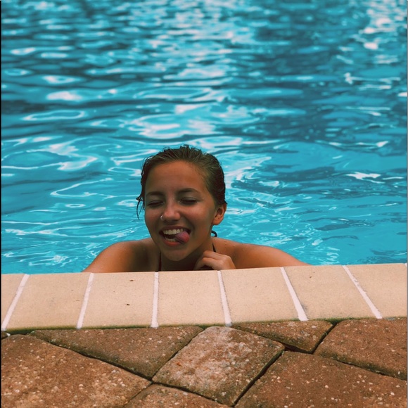 Profile Picture of Kenzie Prather (@kenzieprather) on Poshmark