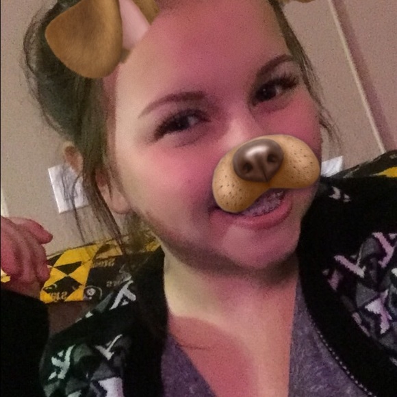 Profile Picture of Peyton Jacoby (@peytiiiee) on Poshmark