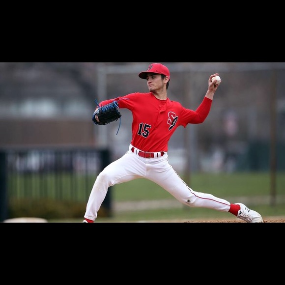 Profile Picture of Ben Mazzulla (@benmazzulla) on Poshmark