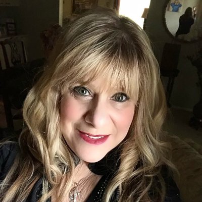 Profile Picture of Joyce Steiner Passen (@joycesrena) on Twitter