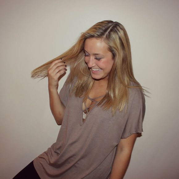 Profile Picture of Lauren Harby (@laharby) on Poshmark