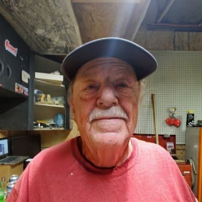 Profile Picture of Robert Benge (@rbenge73) on Twitter
