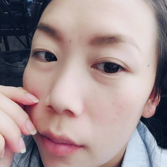 Profile Picture of Katelynn choua Moua (@chouamoua32) on Poshmark