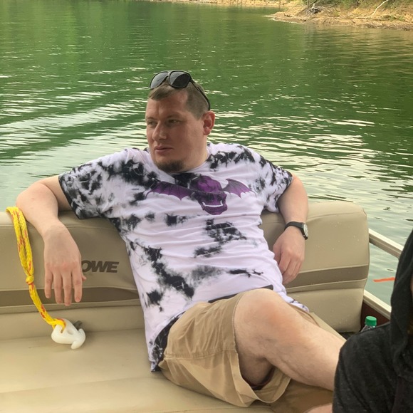 Profile Picture of Jason Herald (@heraldj) on Poshmark