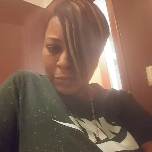 Profile Picture of Missydontneedanyone Mccaskey (@mmccaskey) on Poshmark